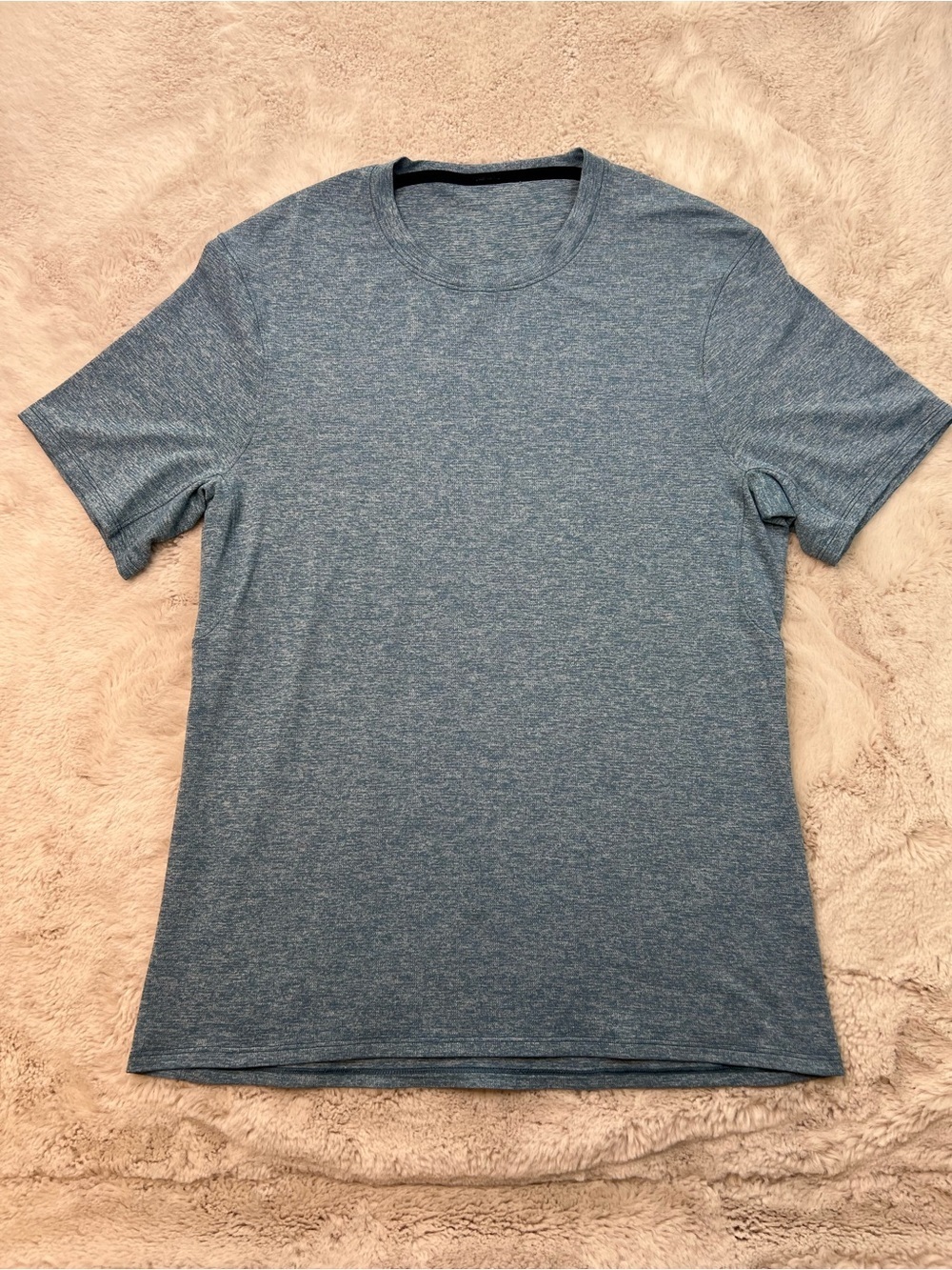 Lululemon T-Shirt Mens Small Blue Short Sleeve Crew Neck Space Dye Activewear